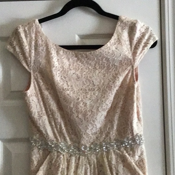 Lace, Cream Mini Length Bridesmaid/Formal dress. - Picture 2 of 4